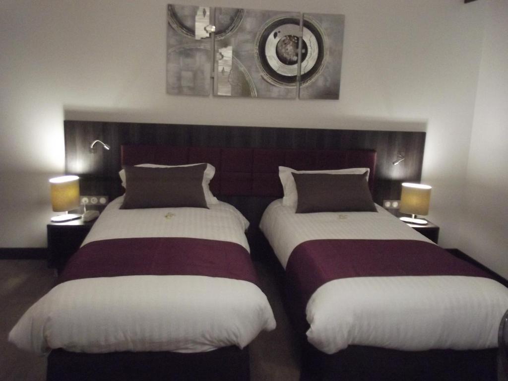 Le Domaine Des Oliviers Hotel Pierrelatte Room photo